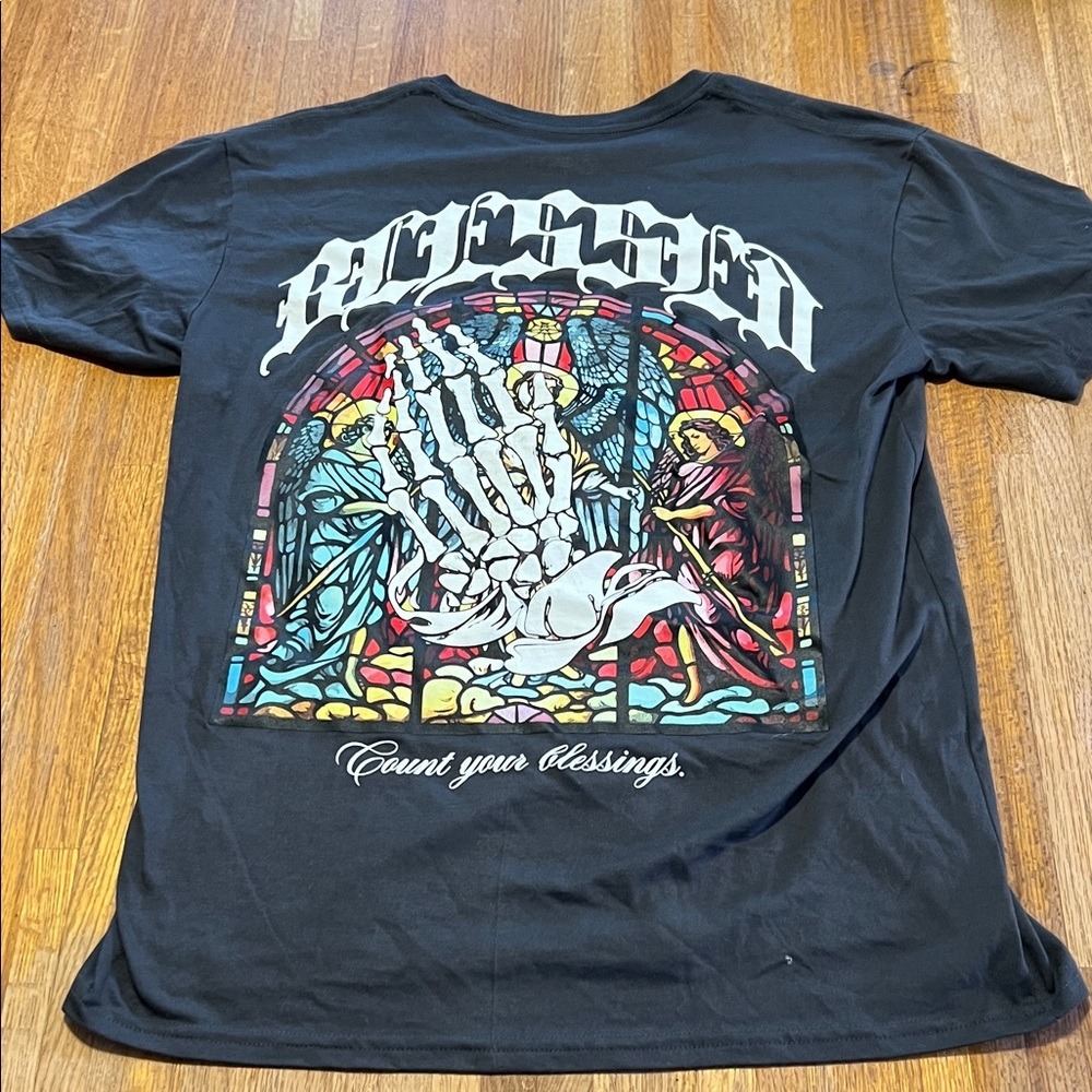 RGSTR Large Gray Count Your Blessings Stained Glass Skeleton Graphic‎ T-Shirt